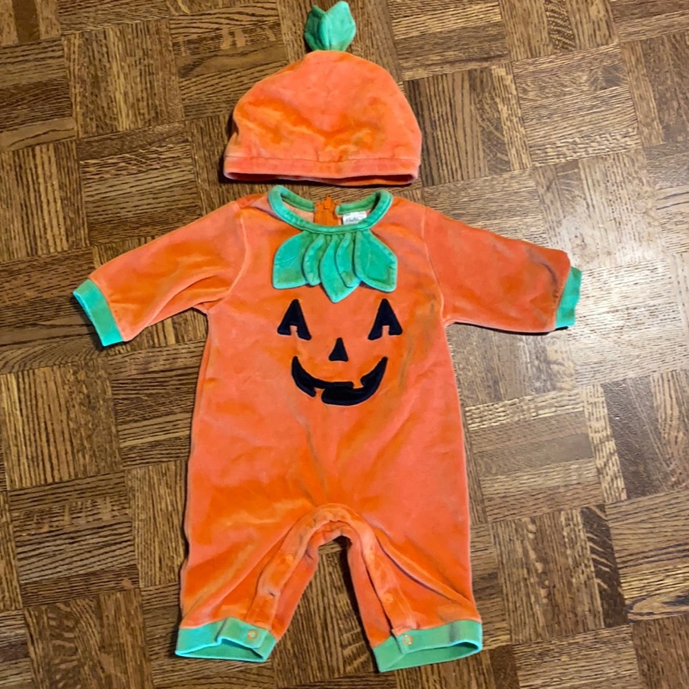 The Children’s Place Pumpkin Costume 0-3mo